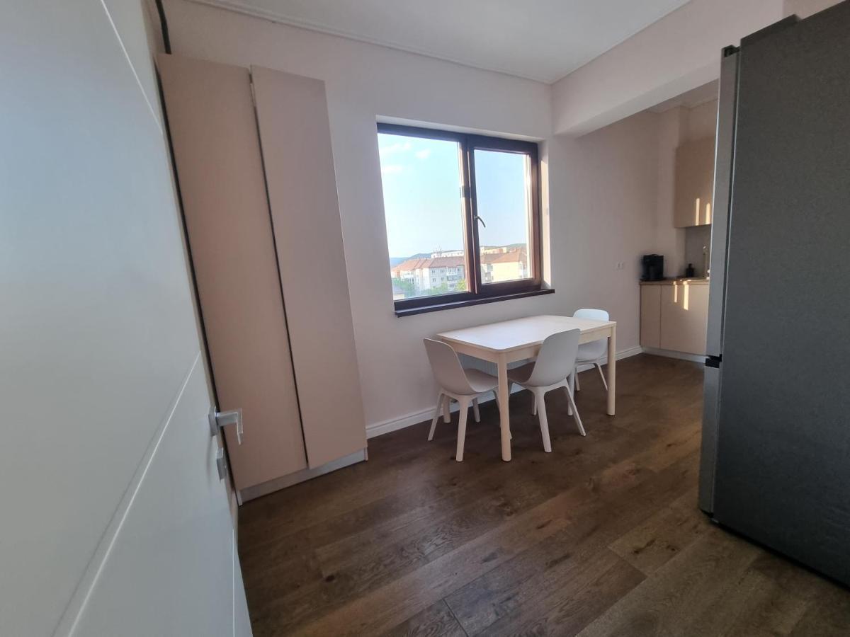 Apartament In Complex Rezidential Râmnicu Vâlcea Kültér fotó
