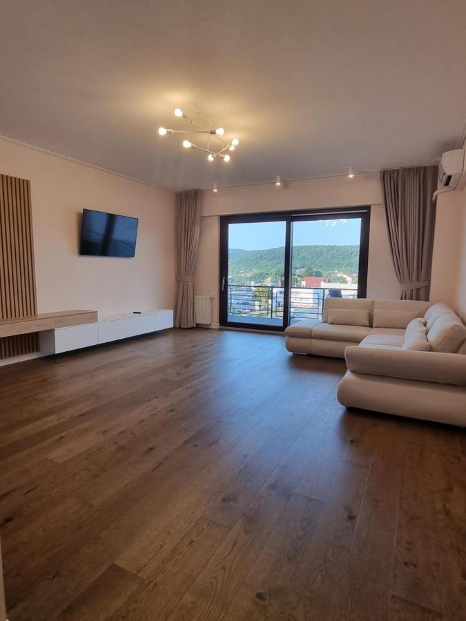 Apartament In Complex Rezidential Râmnicu Vâlcea Kültér fotó