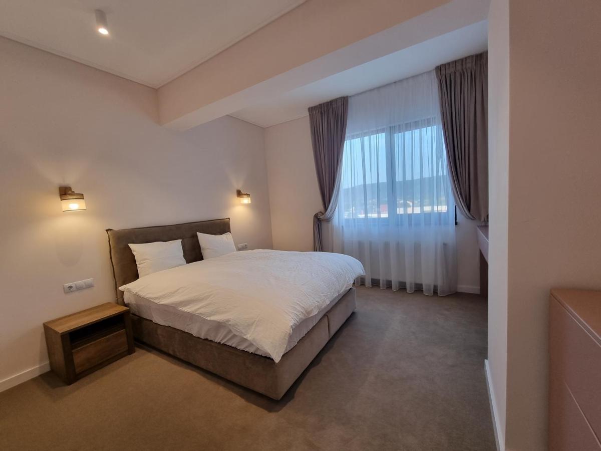 Apartament In Complex Rezidential Râmnicu Vâlcea Kültér fotó