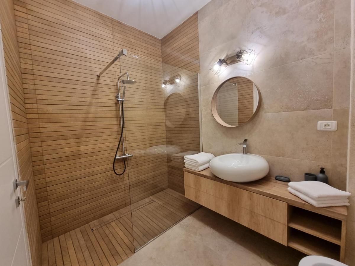 Apartament In Complex Rezidential Râmnicu Vâlcea Kültér fotó