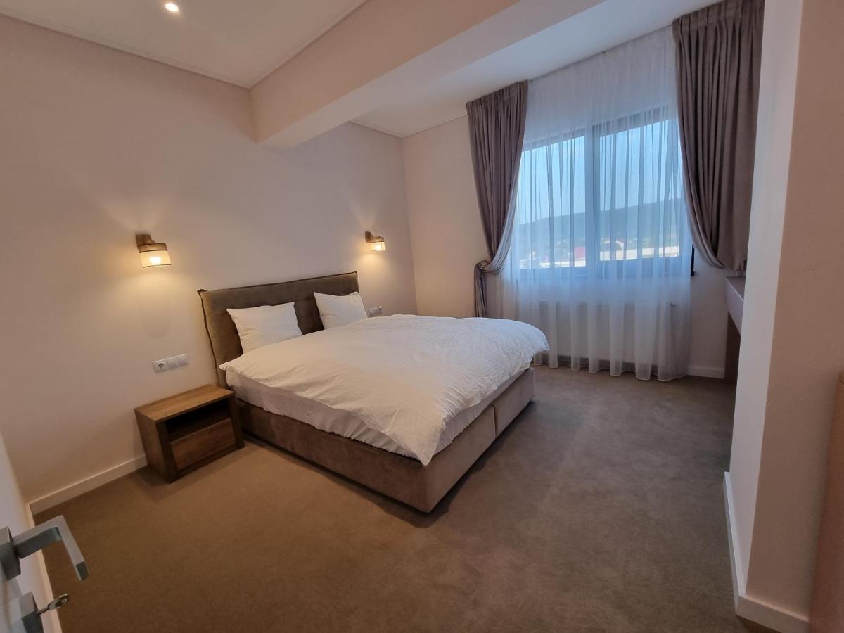 Apartament In Complex Rezidential Râmnicu Vâlcea Kültér fotó