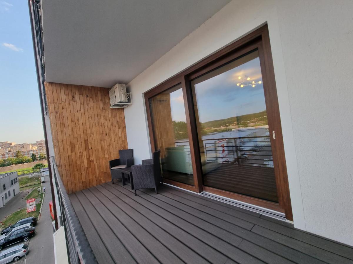 Apartament In Complex Rezidential Râmnicu Vâlcea Kültér fotó